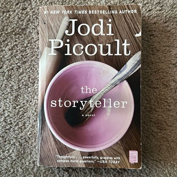 “The Storyteller” paperback by Jodi Picoult! - Picture 6 of 6